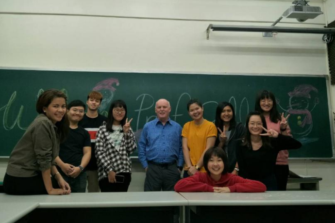 Professor Rob Gillies Teaches Climate Change Course at NCHU