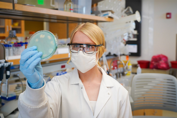 Students Receive Grants to Conduct Impactful Undergraduate Research